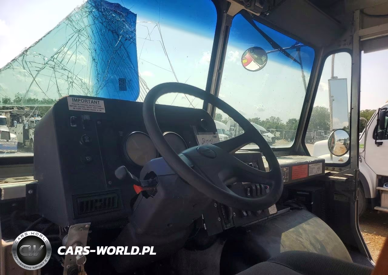 2003 Freightliner Mt45 Chassis Delivery Truck VIN:4UZAANCP63CL84940 - 8
