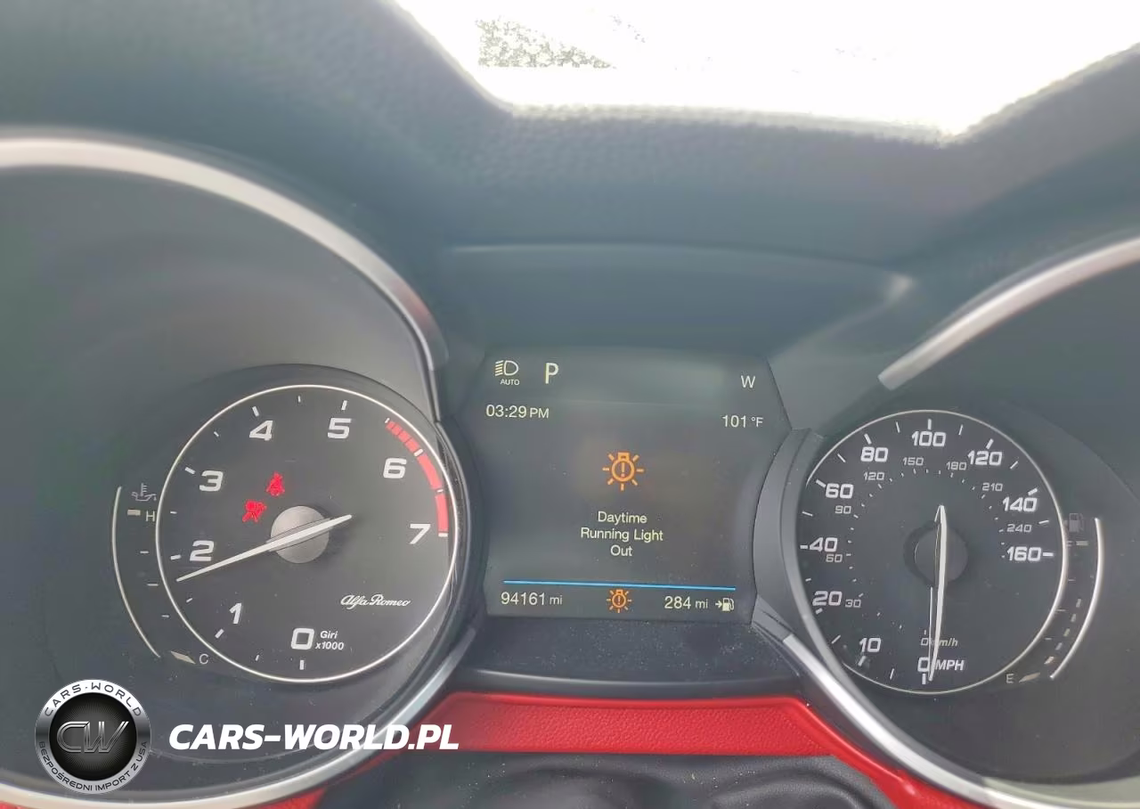 2019 Alfa Romeo Stelvio VIN:ZASPAJANXK7C35440 - 9