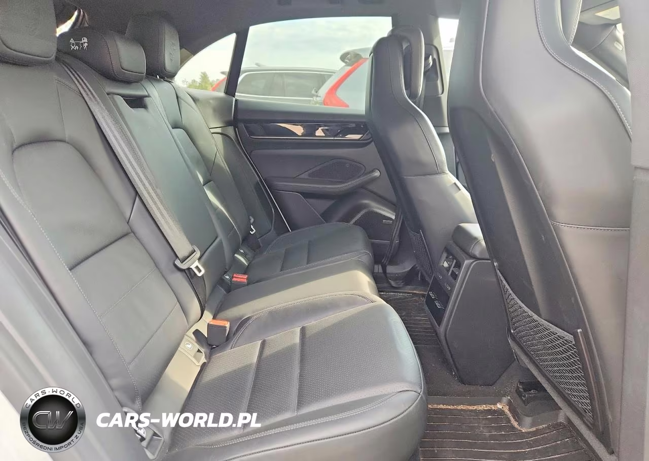 2025 Porsche Macan 4 VIN:WP1AA2XA1SL000355 - 10