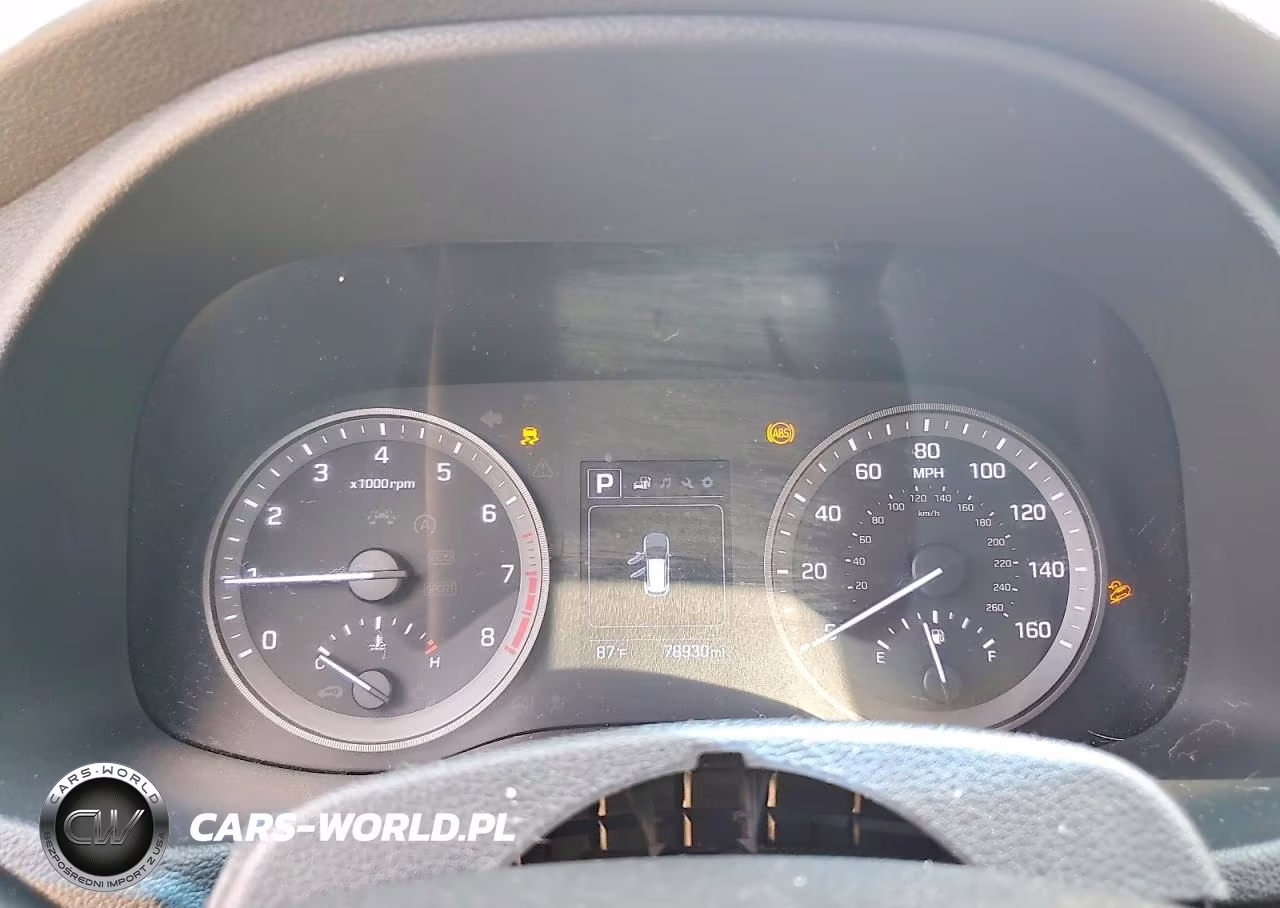 2018 Hyundai Tucson Se VIN:KM8J23A43JU716432 - 9