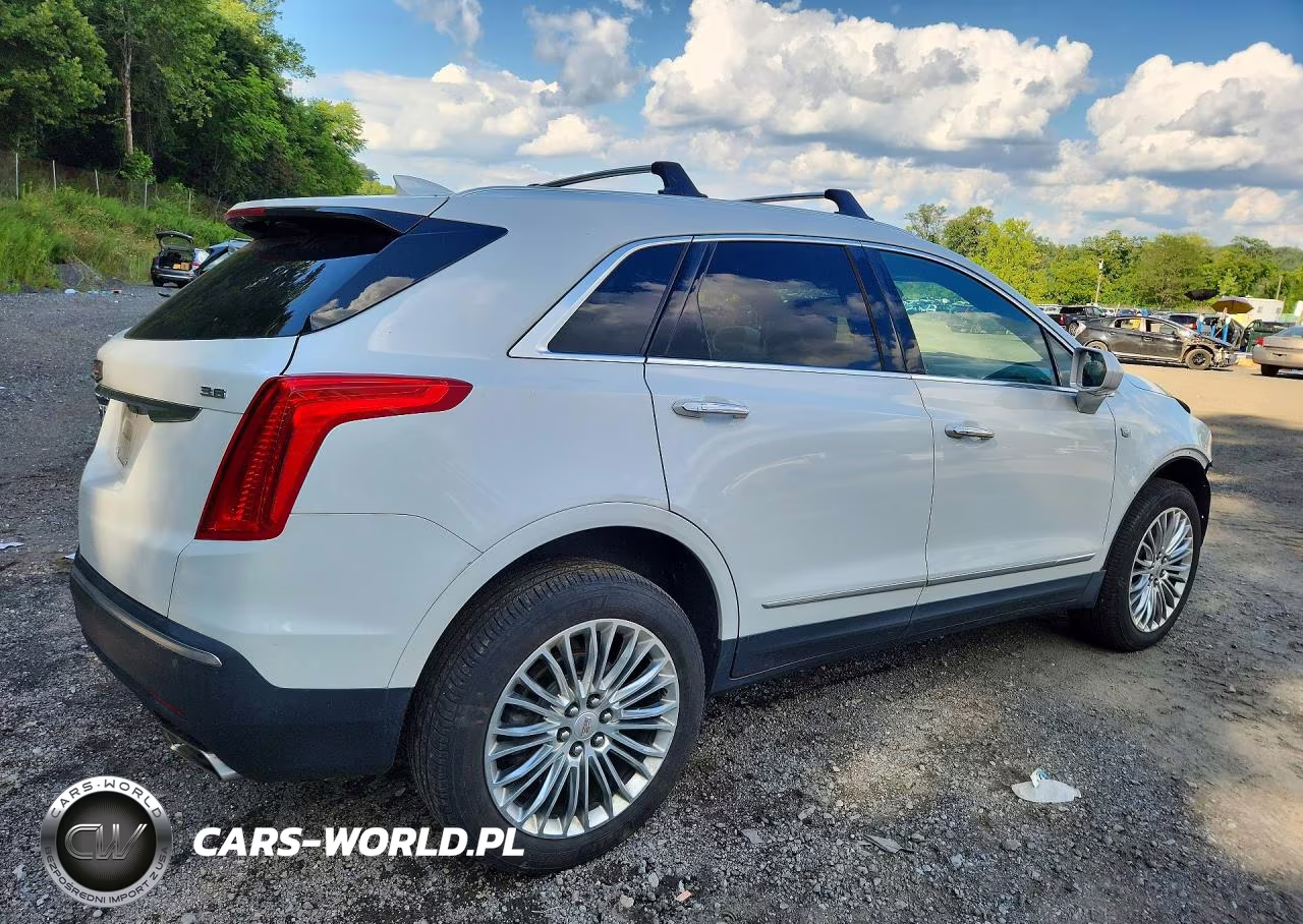 2018 Cadillac Xt5 Luxury VIN:1GYKNCRS7JZ157239 - 3