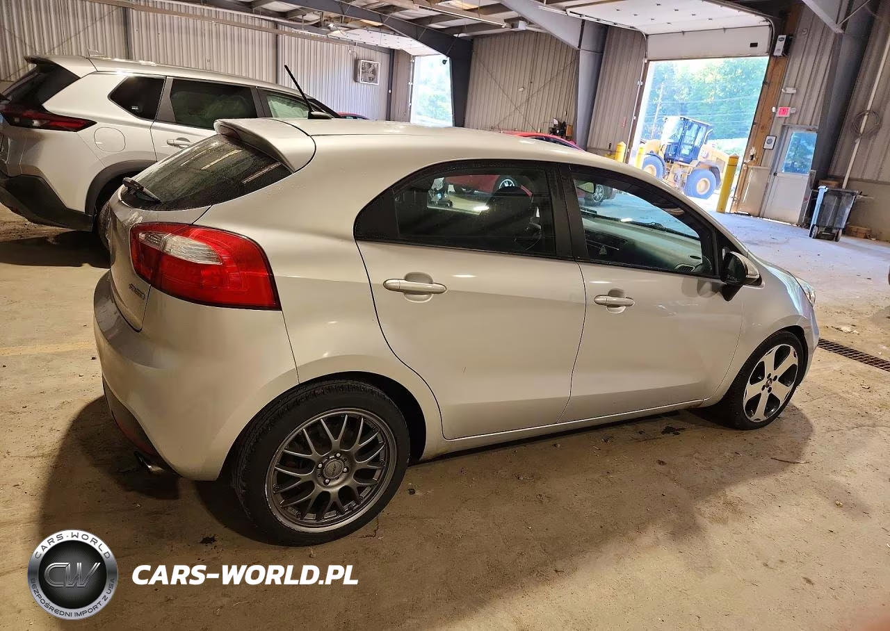 2012 Kia Rio 5-Door Sx VIN:KNADN5A39C6064786 - 3