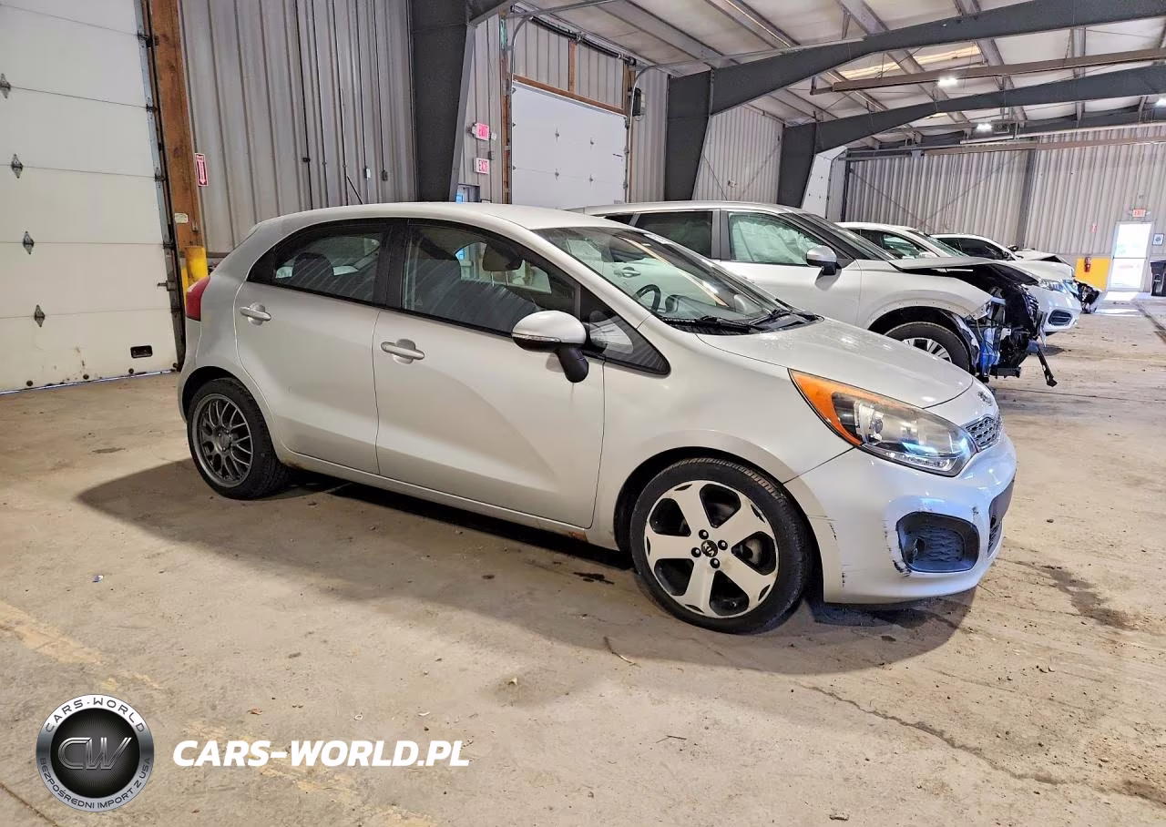 2012 Kia Rio 5-Door Sx VIN:KNADN5A39C6064786 - 4