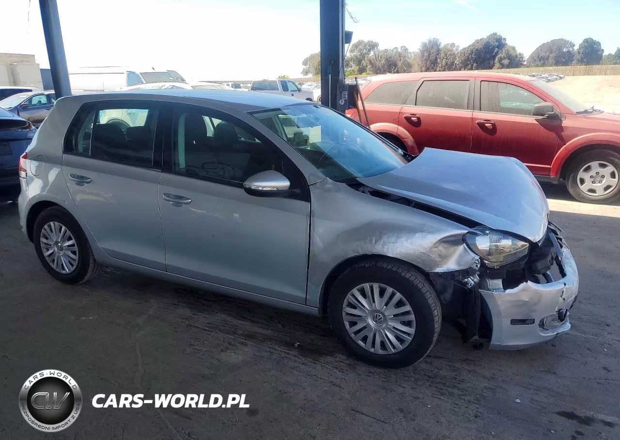 2011 Volkswagen Golf VIN:WVWDB7AJ5BW072713 - 4