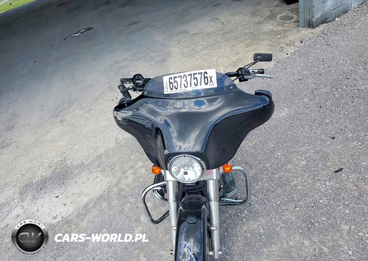 2010 Harley-Davidson Flhx VIN:1HD1KB415AB660357 - 5