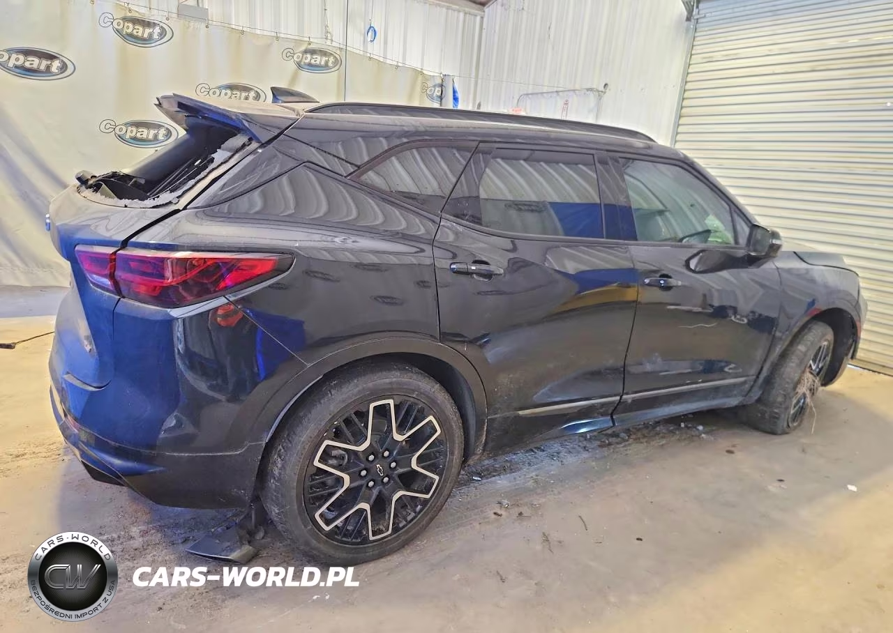 2023 Chevrolet Blazer Rs VIN:3GNKBERS0PS140077 - 3