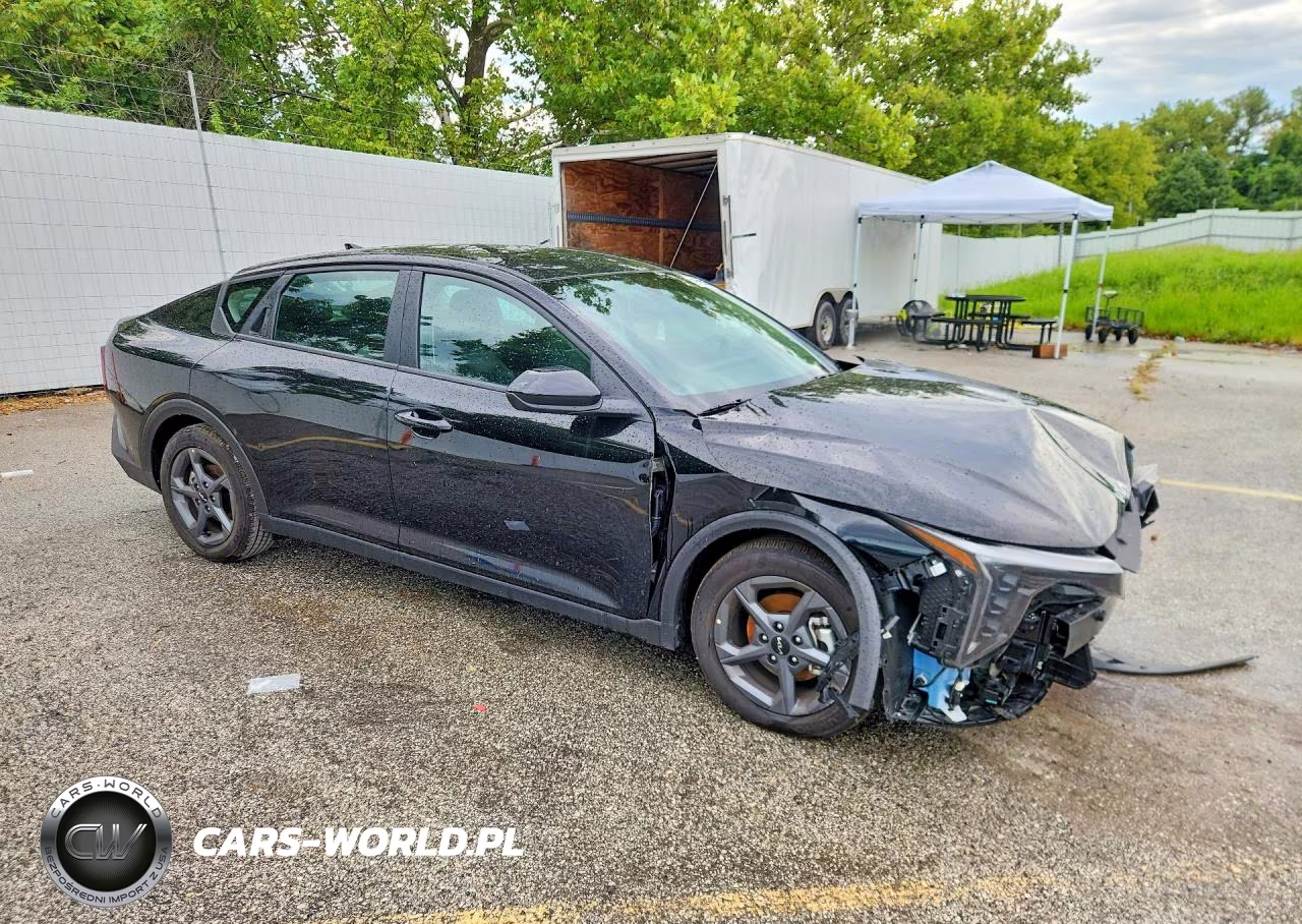 2026 Kia K4 Lxs VIN:3KPFT4DE0TE304245 - 4