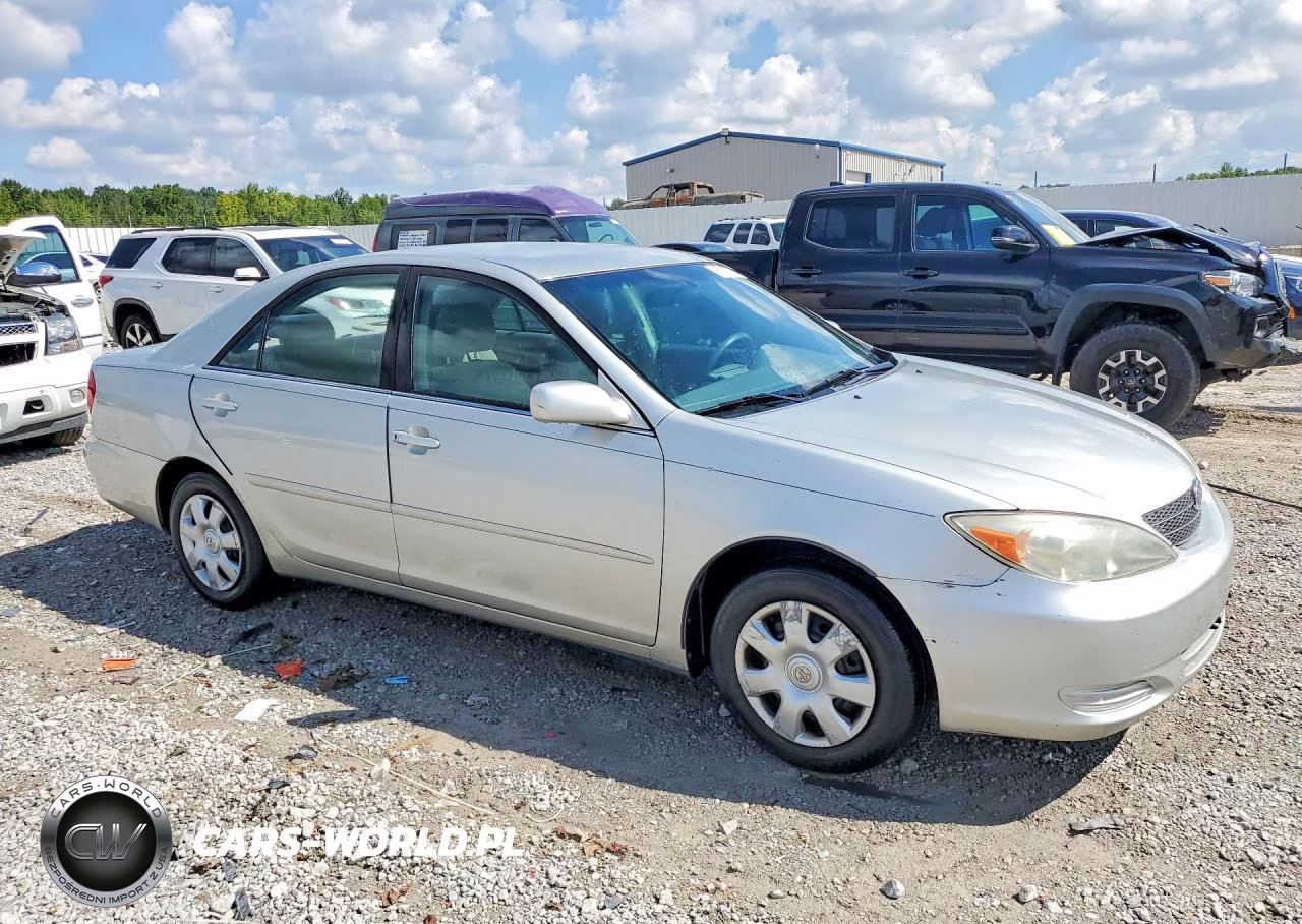 2003 Toyota Camry Le VIN:4T1BE32K93U147372 - 4