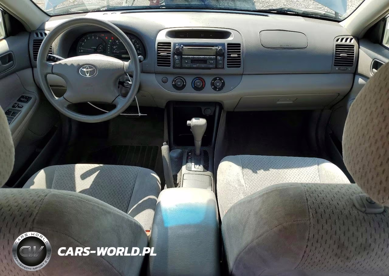 2003 Toyota Camry Le VIN:4T1BE32K93U147372 - 8
