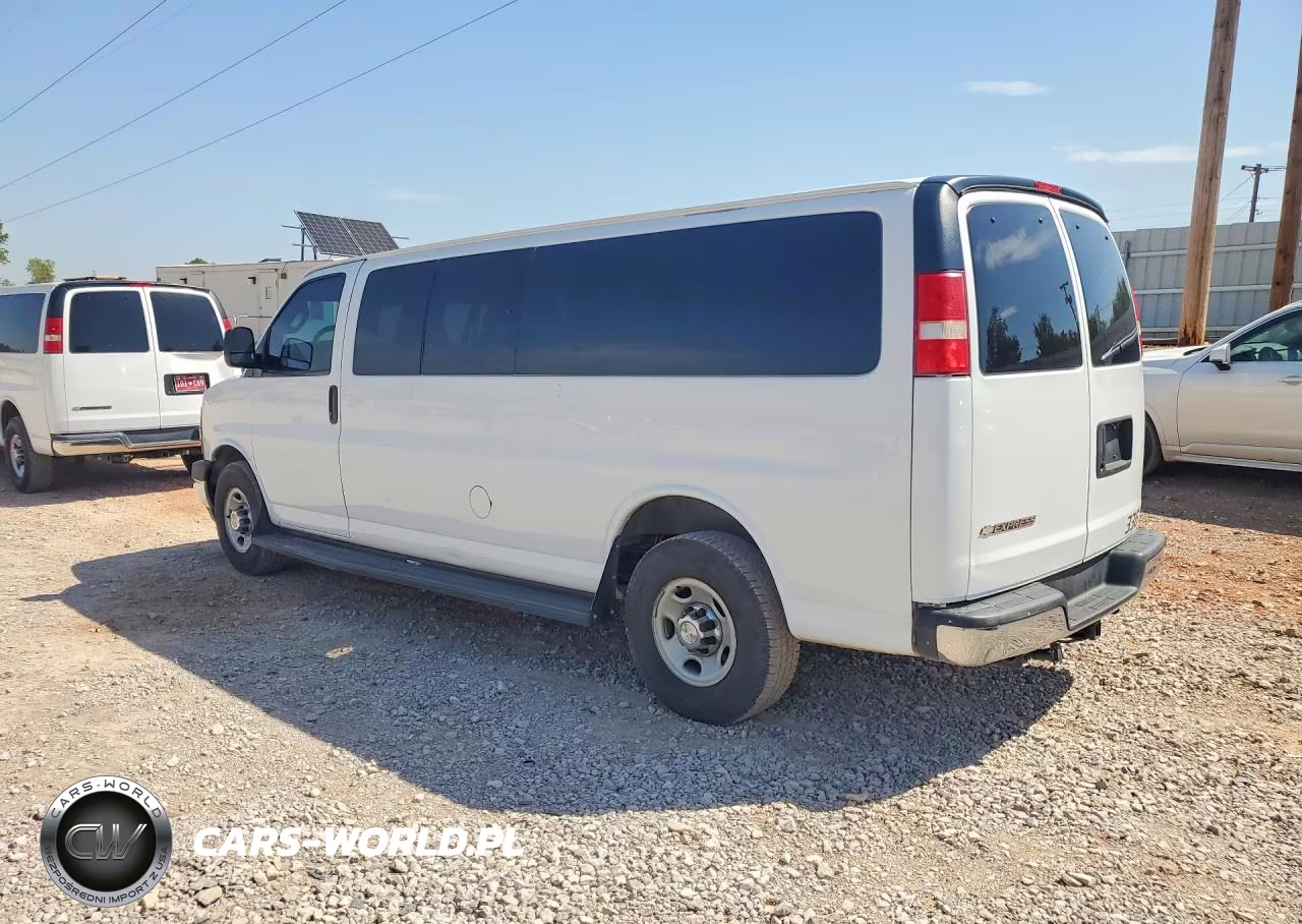 2017 Chevrolet Express G3500 Lt VIN:1GAZGPFG8H1123236 - 2