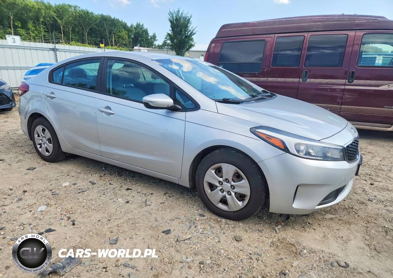 2017 Kia Forte Lx VIN:3KPFL4A71HE052504 - 4