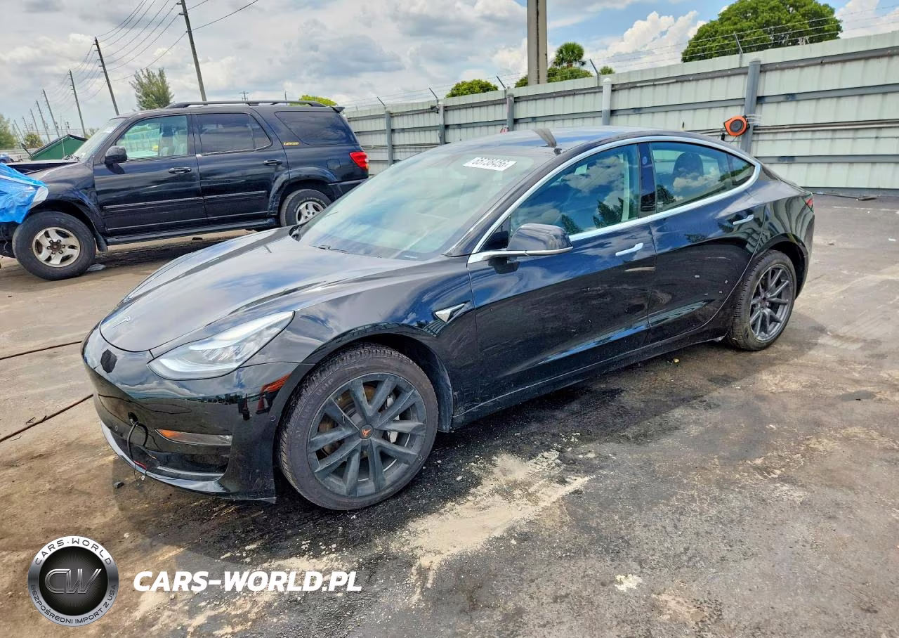 2019 Tesla Model 3 – zdjęcie 1 z 12