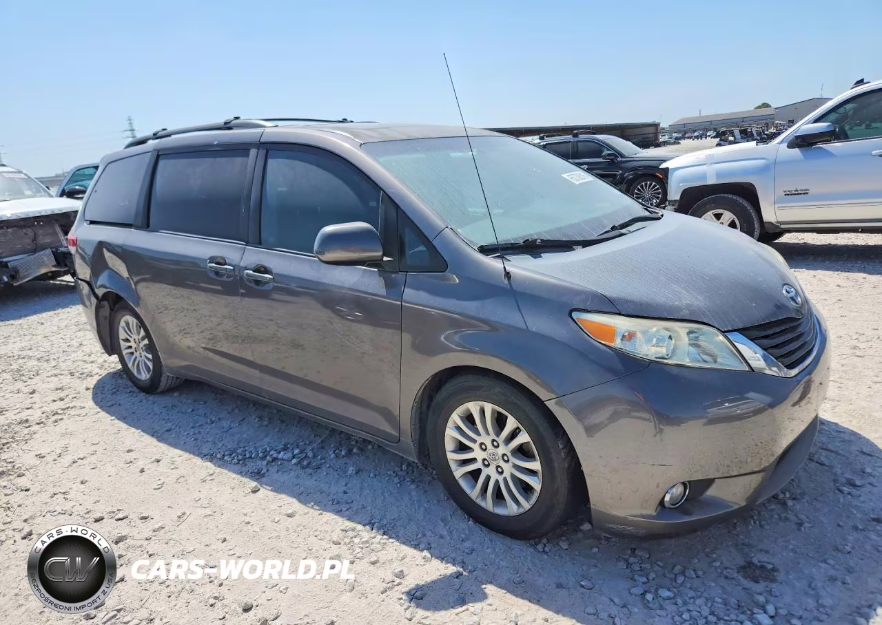 2011 Toyota Sienna Xle 8-Passenger VIN:5TDYK3DC1BS136012 - 4