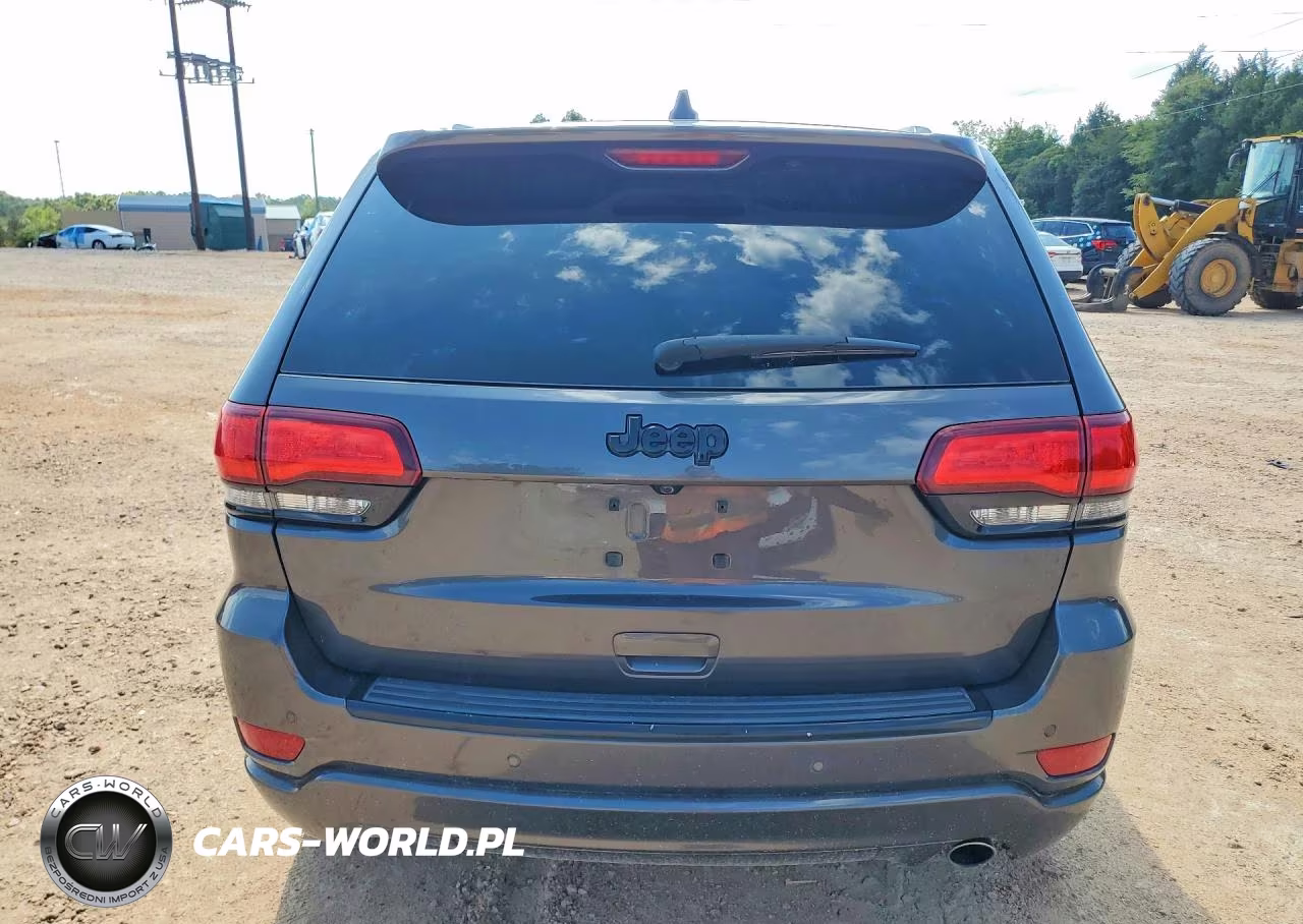 2017 Jeep Grand Cherokee Laredo VIN:1C4RJEAG0HC707896 - 6