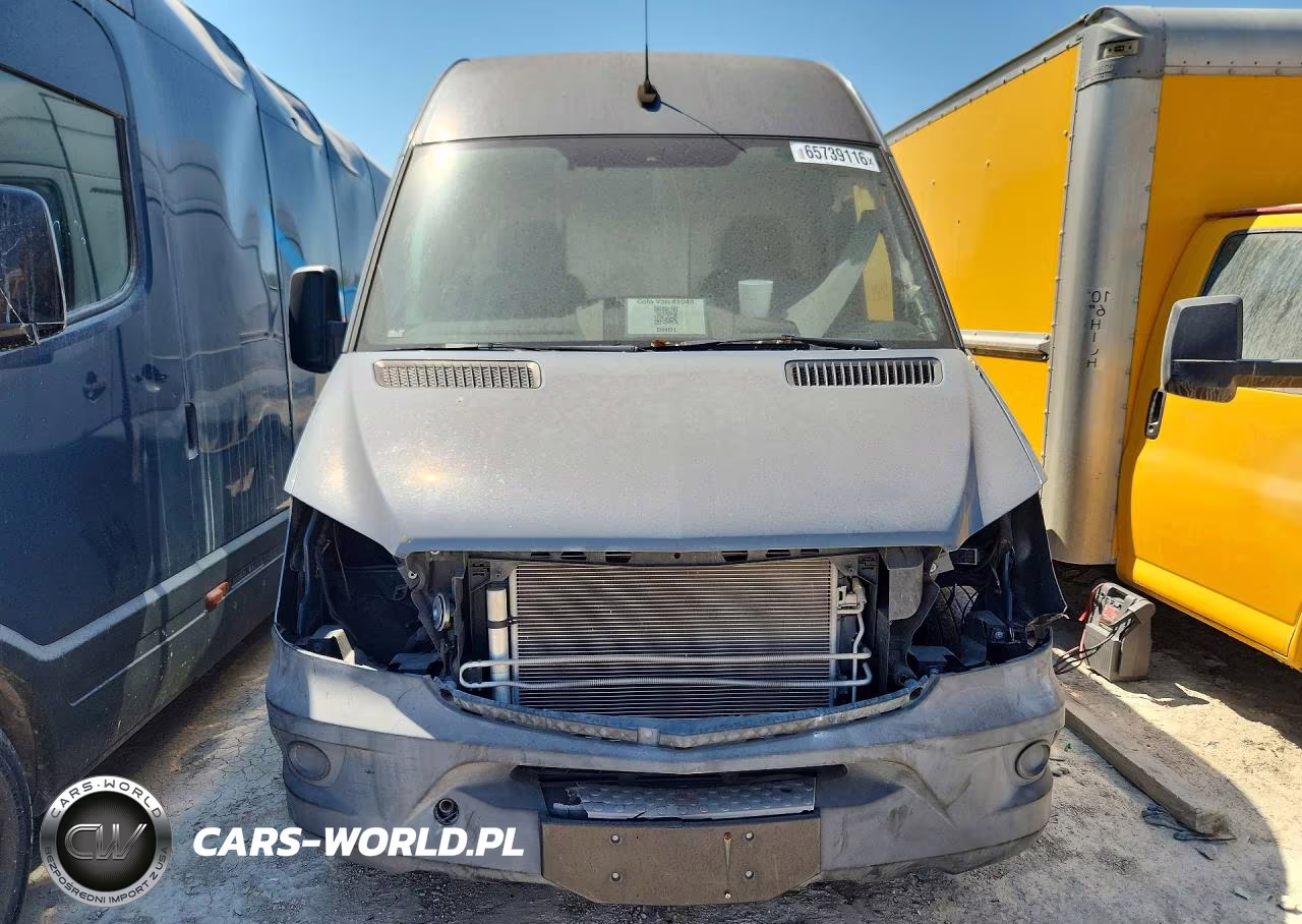 2018 Mercedes-Benz Sprinter 2500 VIN:WD3PE7CDXJP631901 - 5