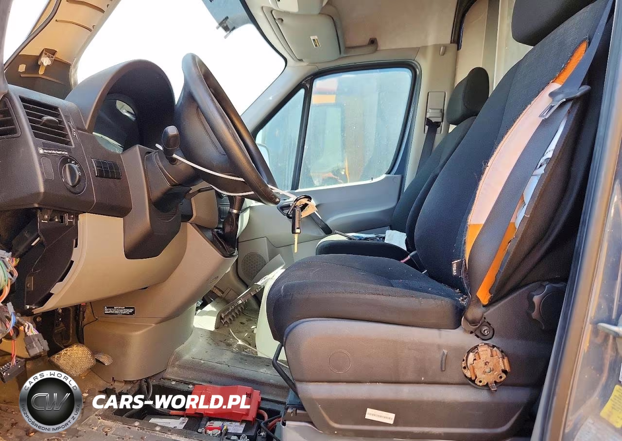 2018 Mercedes-Benz Sprinter 2500 VIN:WD3PE7CDXJP631901 - 7