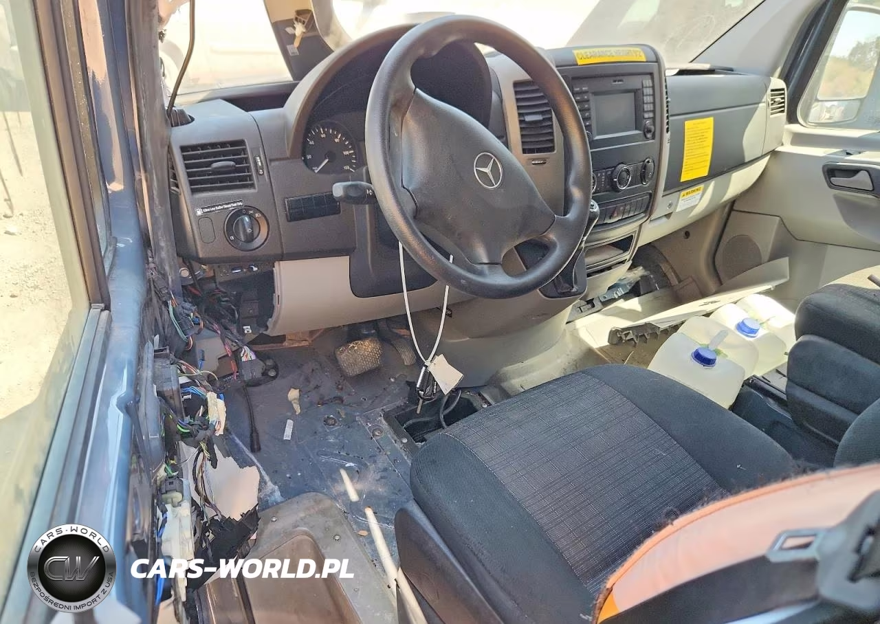 2018 Mercedes-Benz Sprinter 2500 VIN:WD3PE7CDXJP631901 - 8
