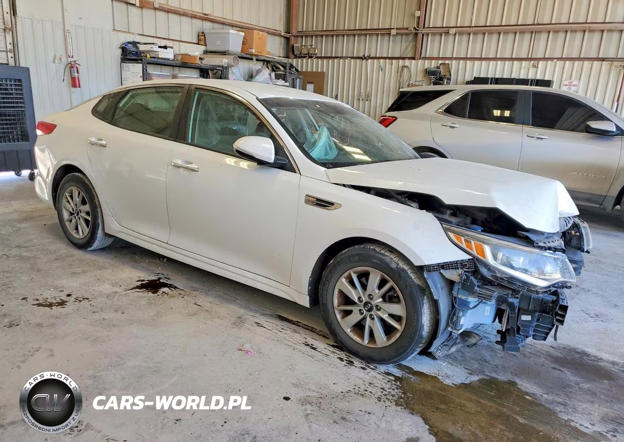 2018 Kia Optima Lx VIN:5XXGT4L30JG228714 - 4