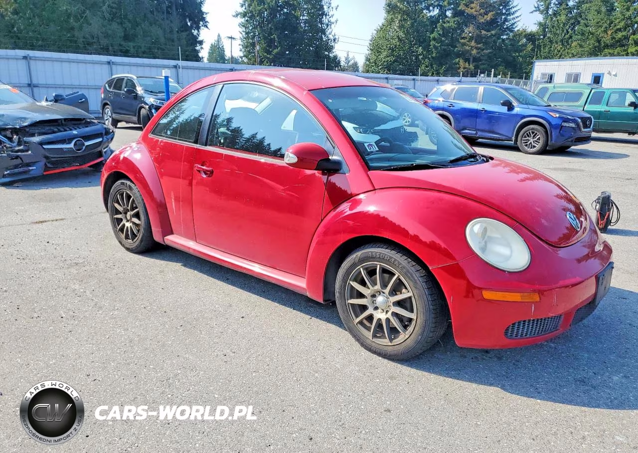 2010 Volkswagen New Beetle VIN:3VWPG3AG4AM008928 - 4