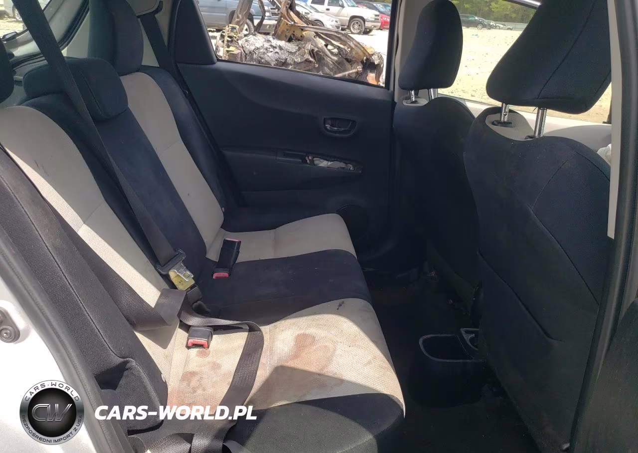 2013 Toyota Yaris VIN:JTDKTUD34DD545550 - 10