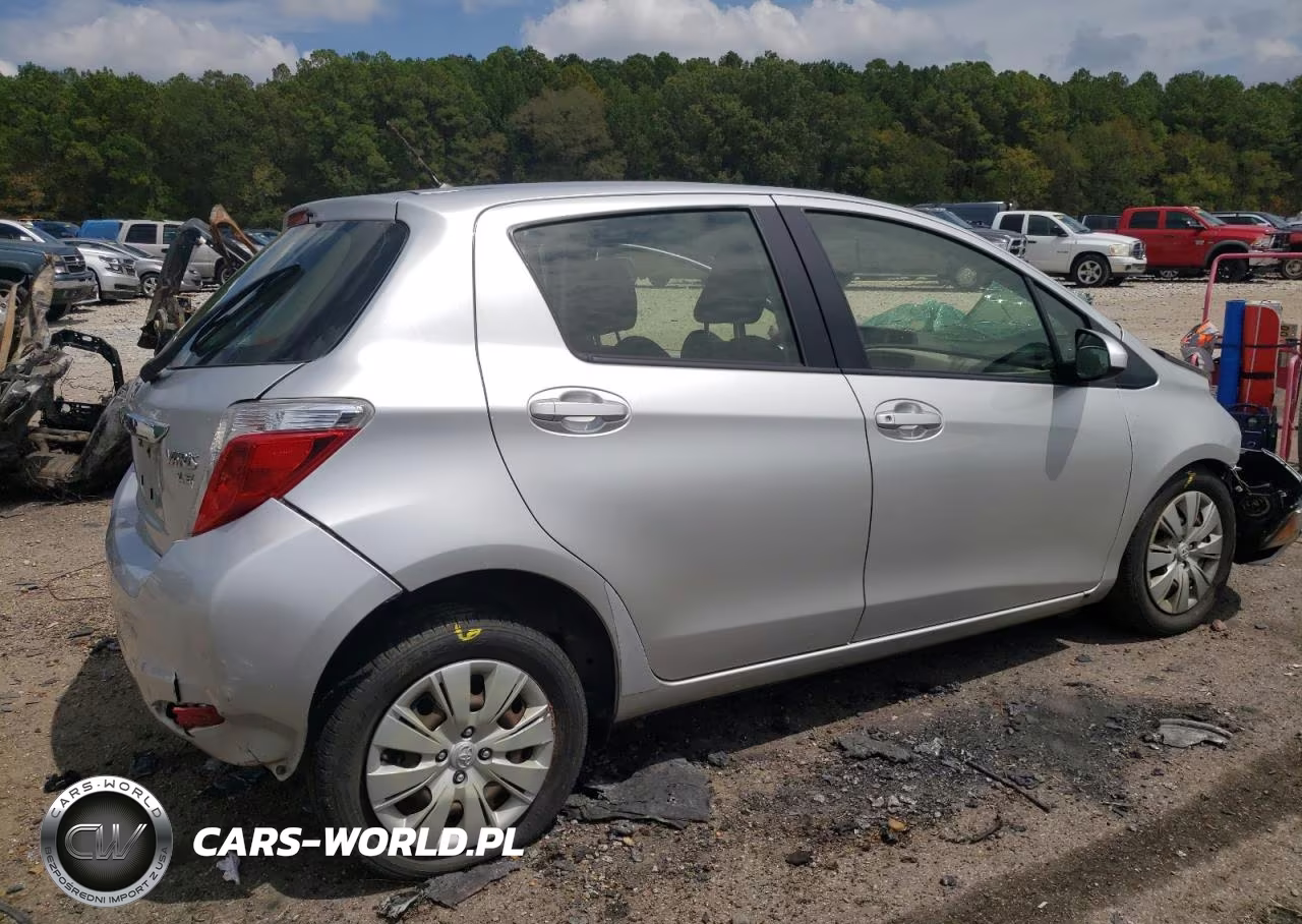 2013 Toyota Yaris VIN:JTDKTUD34DD545550 - 3