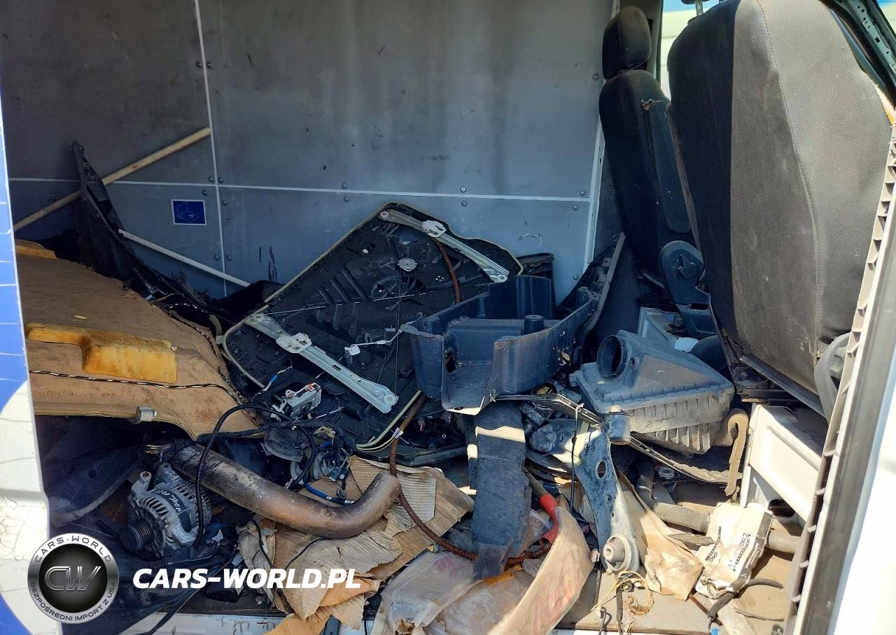 2010 Mercedes-Benz Sprinter 2500 VIN:WD3PE7CC4A5496109 - 11