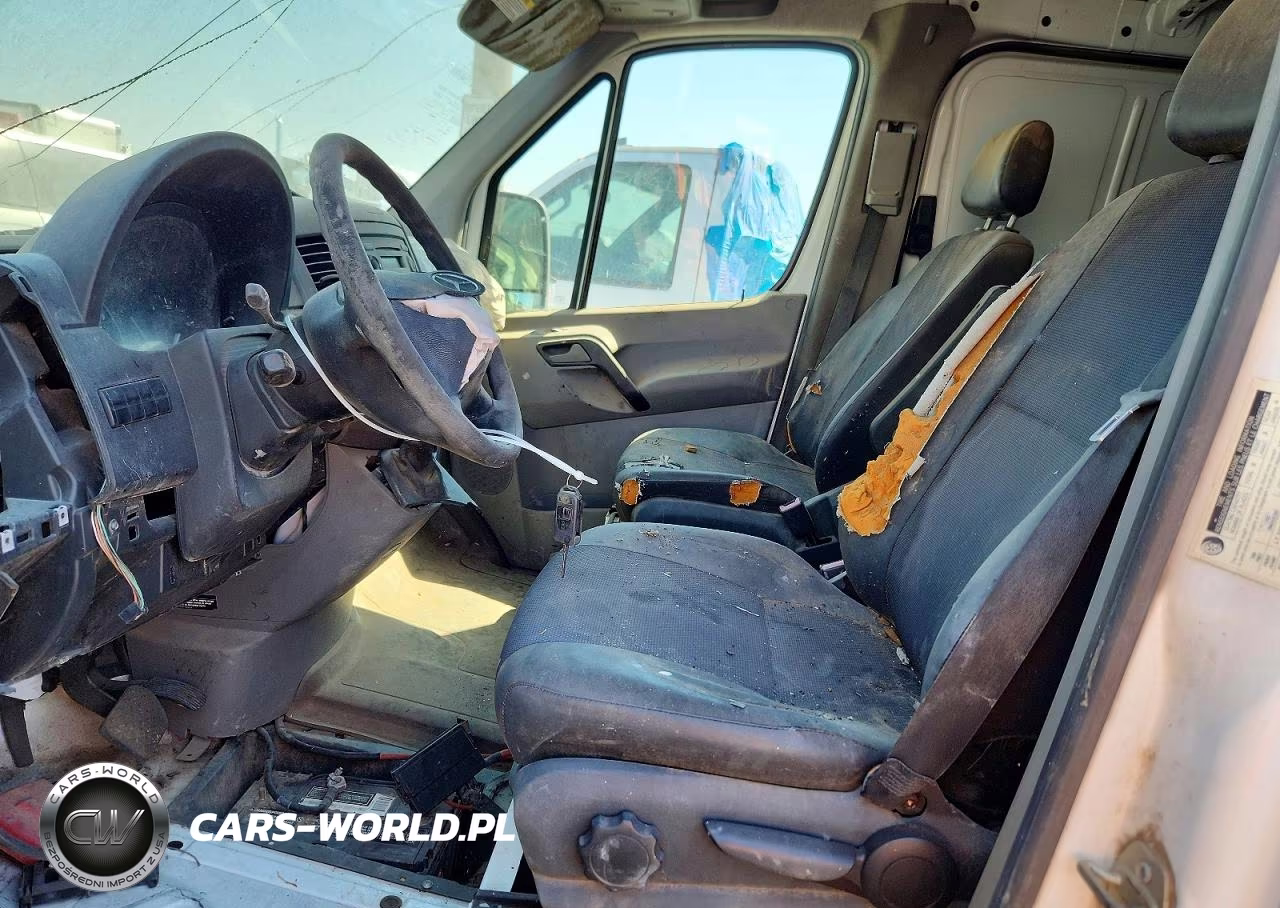 2010 Mercedes-Benz Sprinter 2500 VIN:WD3PE7CC4A5496109 - 7
