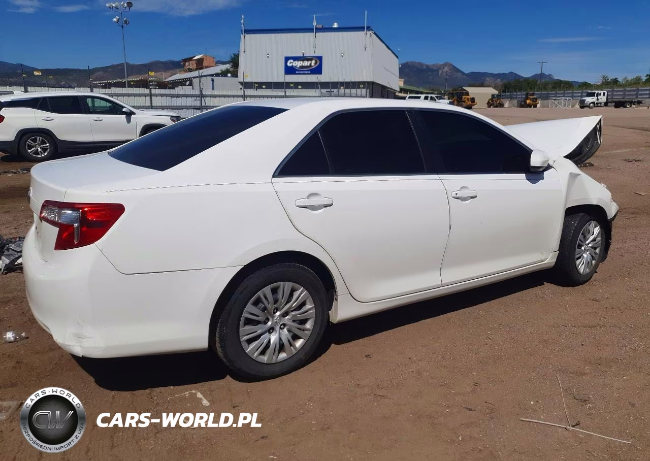 2013 Toyota Camry L VIN:4T1BF1FK3DU704029 - 3