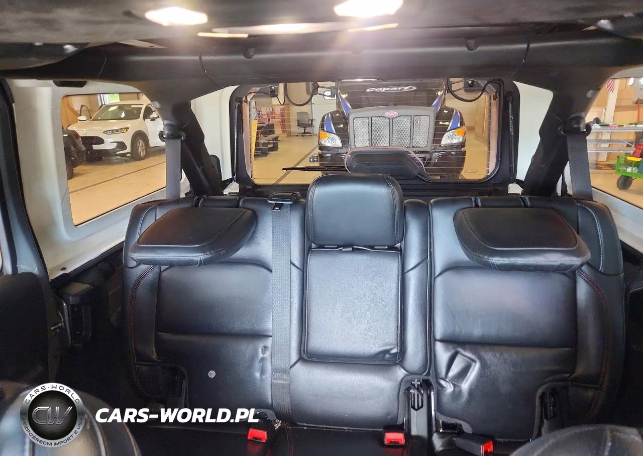 2021 Jeep Wrangler Unlimited Rubicon VIN:1C4HJXFN1MW796403 - 10