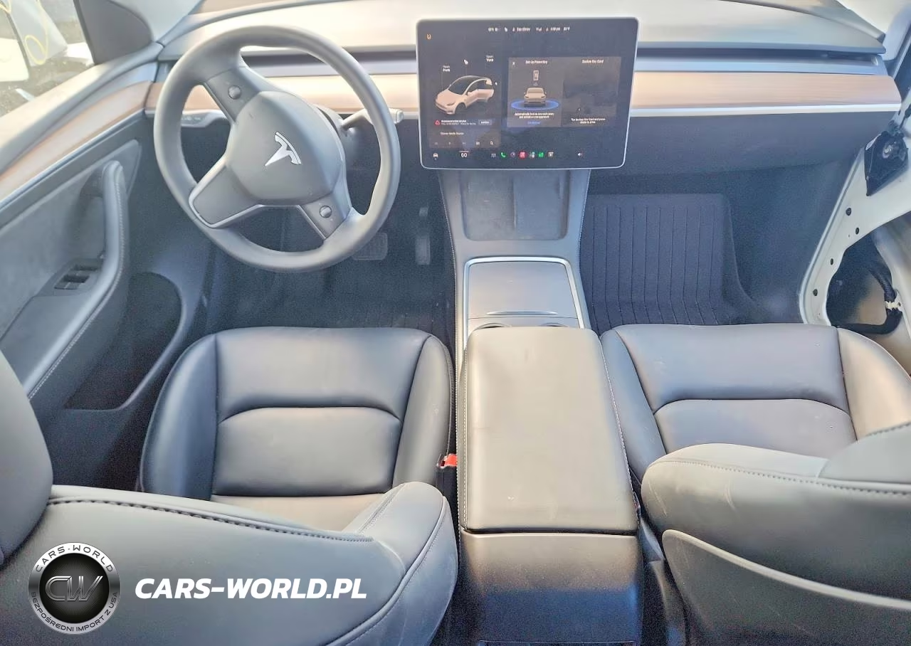 2025 Tesla Model Y VIN:7SAYGDEDXSF247860 - 8