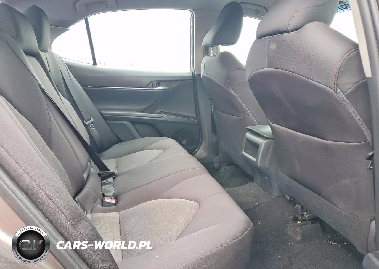 2020 Toyota Camry Le VIN:4T1L11BK8LU012632 - 10