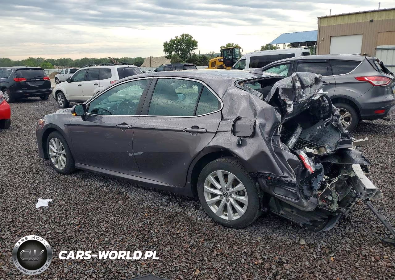 2020 Toyota Camry Le VIN:4T1L11BK8LU012632 - 2