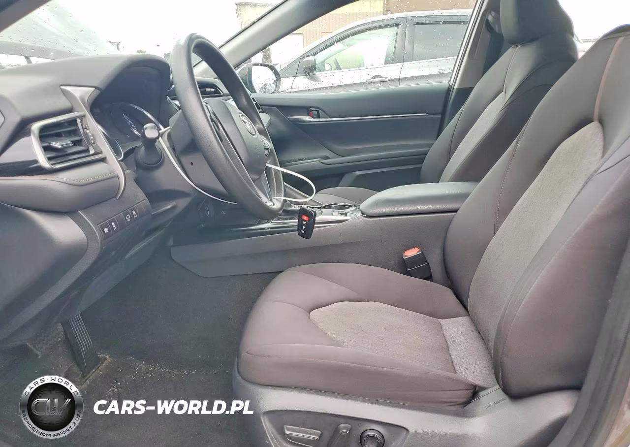 2020 Toyota Camry Le VIN:4T1L11BK8LU012632 - 7