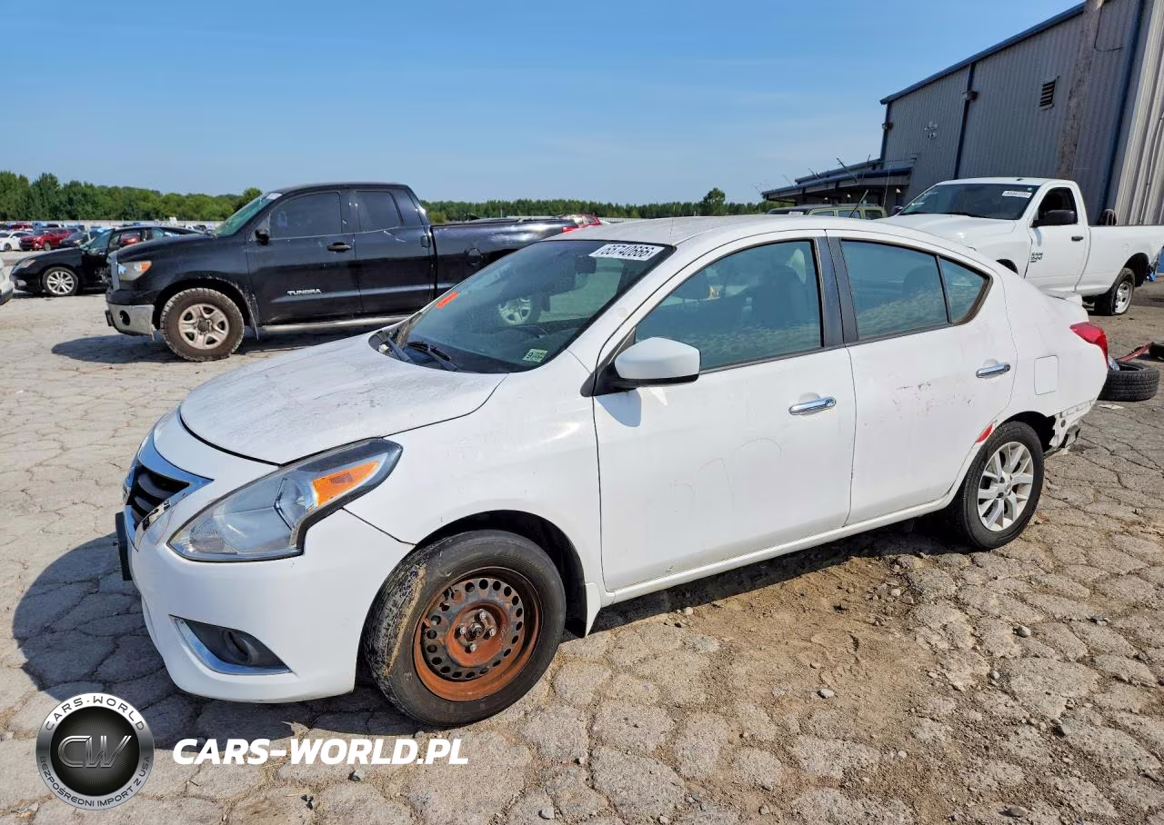 2019 Nissan Versa Sv