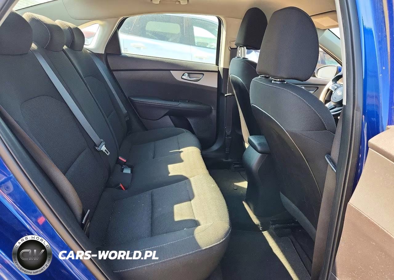 2021 Kia Forte Lxs VIN:3KPF24AD0ME412204 - 10