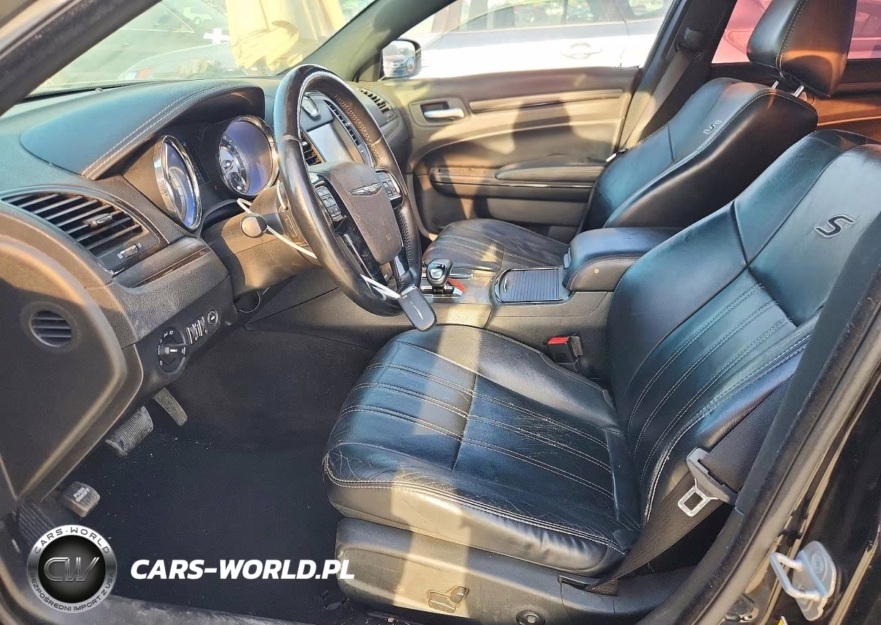 2013 Chrysler 300 S VIN:2C3CCABGXDH658645 - 7