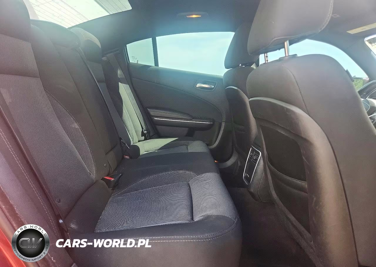 2018 Dodge Charger Sxt VIN:2C3CDXBG6JH152421 - 10