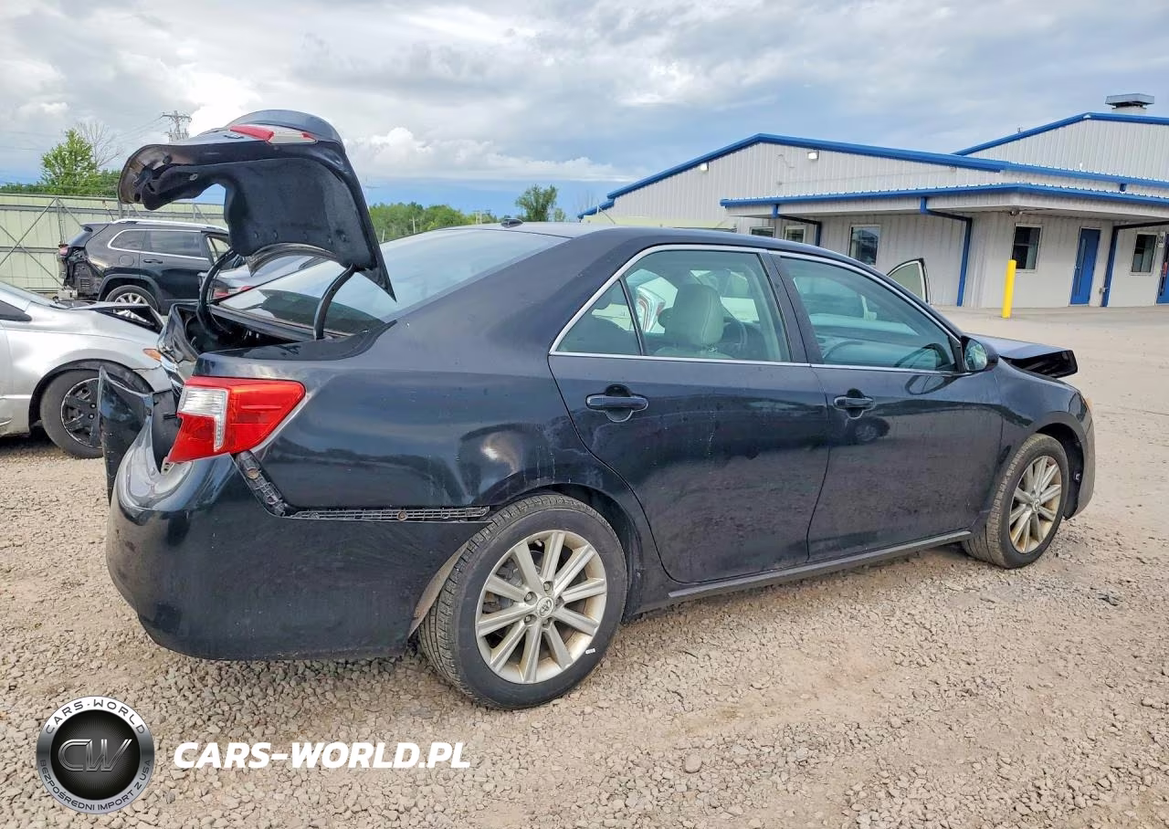 2012 Toyota Camry Xle VIN:4T4BF1FK7CR250307 - 3