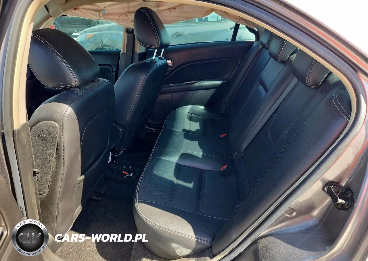 2010 Ford Fusion Hybrid VIN:3FADP0L3XAR360824 - 10