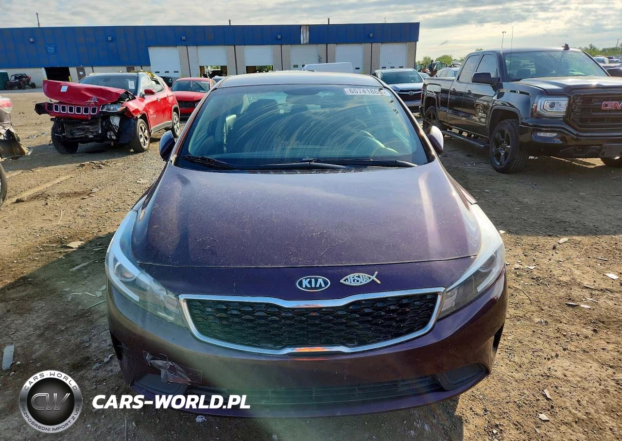 2018 Kia Forte Lx VIN:3KPFK4A78JE199475 - 5