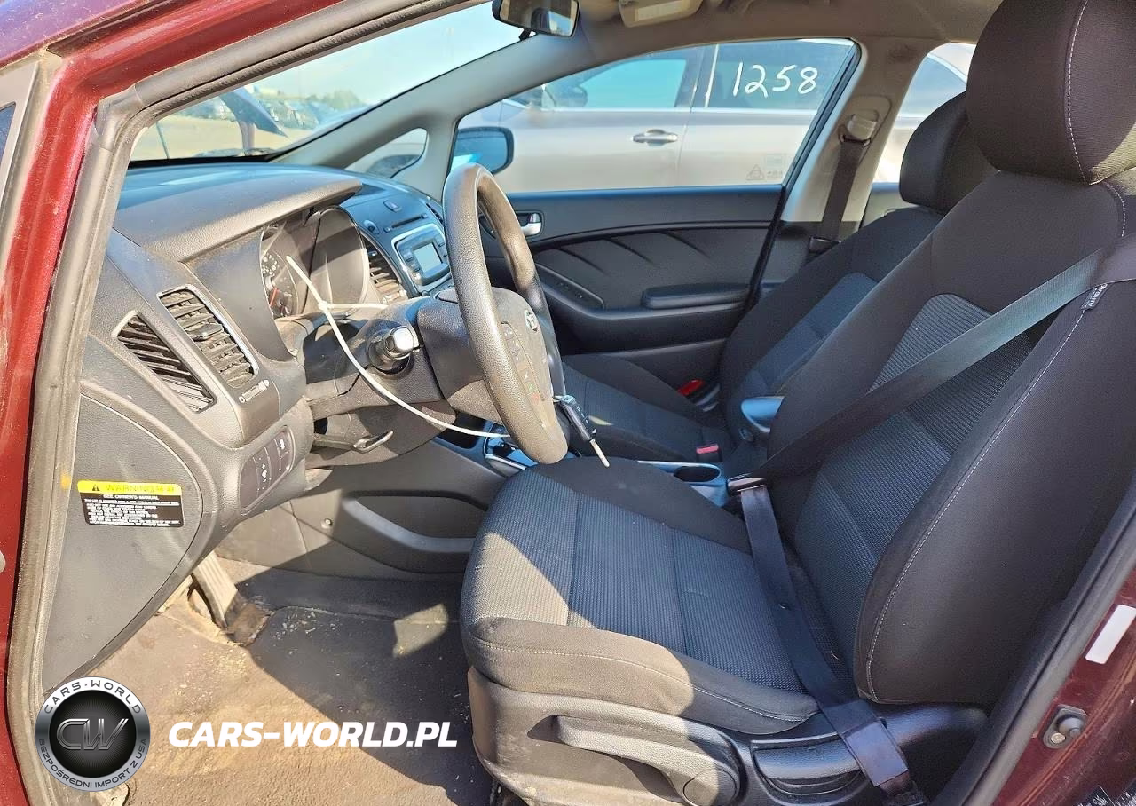2018 Kia Forte Lx VIN:3KPFK4A78JE199475 - 7