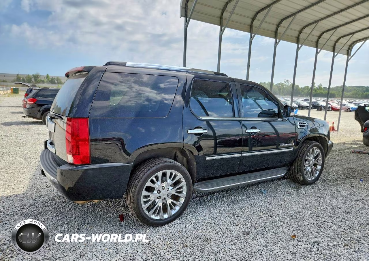 2007 Cadillac Escalade Luxury VIN:1GYEC638X7R314627 - 3