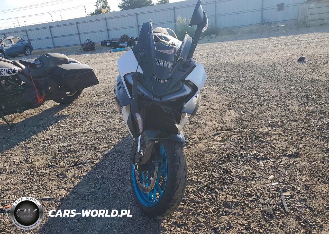 2025 Cf Moto 675Ss VIN:LCEPEVLPXS6001291 - 2