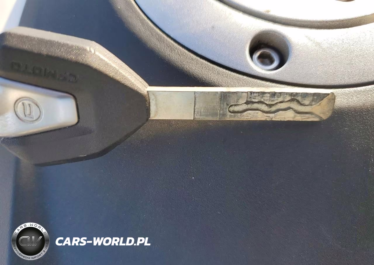 2025 Cf Moto 675Ss VIN:LCEPEVLPXS6001291 - 8