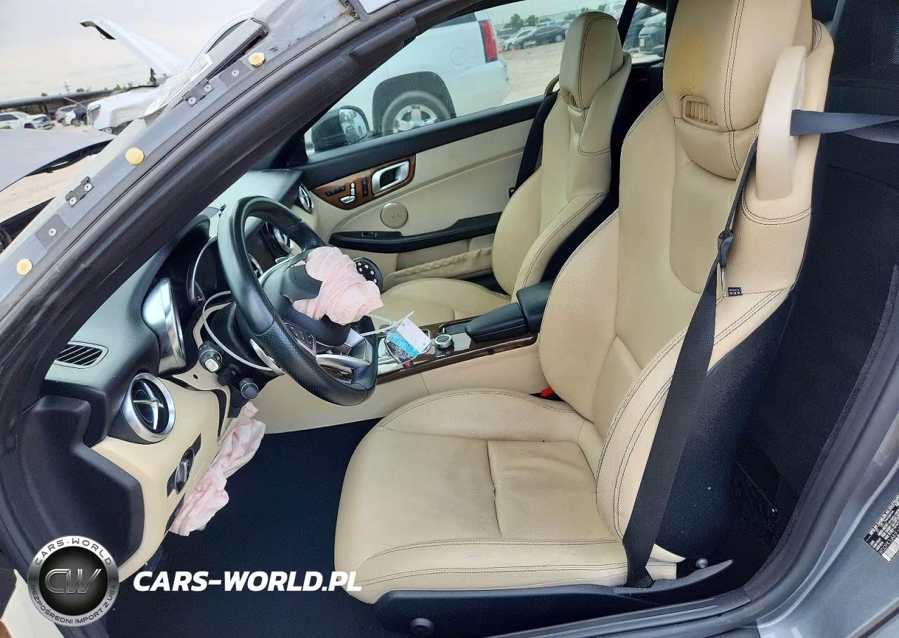 2018 Mercedes-Benz Slc 300 VIN:WDDPK3JA8JF149438 - 7
