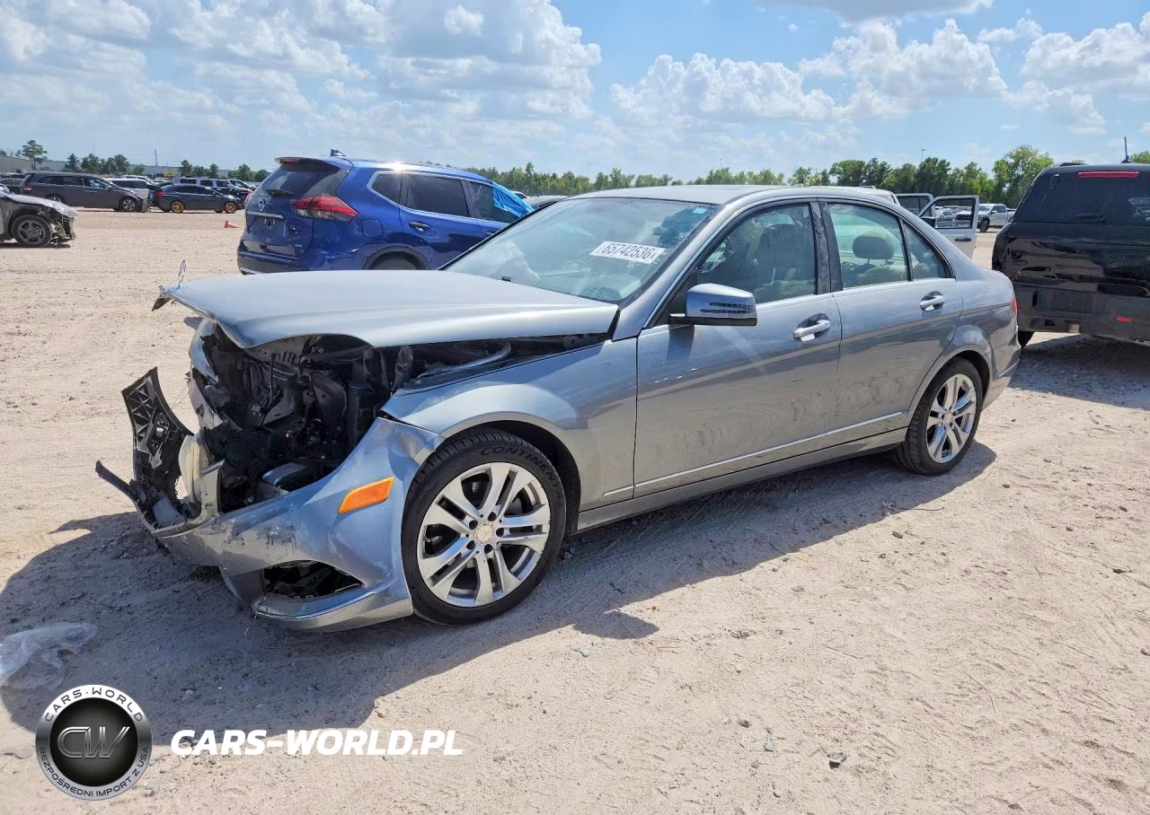 2014 Mercedes-Benz C 250