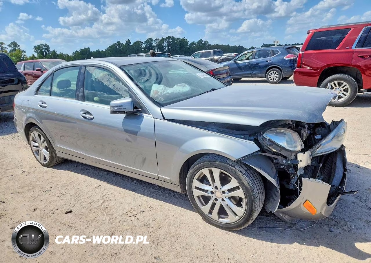 2014 Mercedes-Benz C 250 VIN:WDDGF4HB0EA953504 - 4
