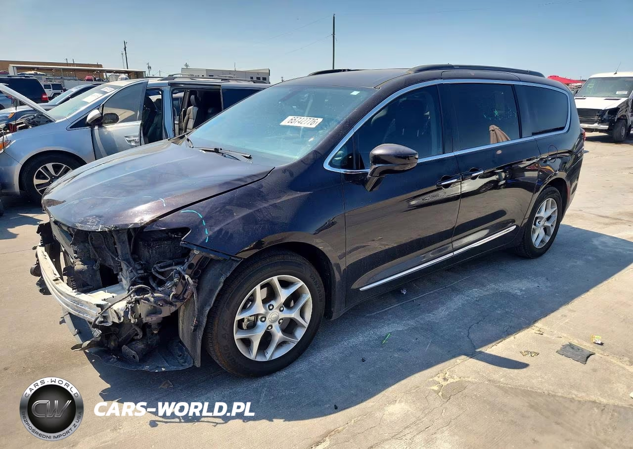 2017 Chrysler Pacifica Touring L