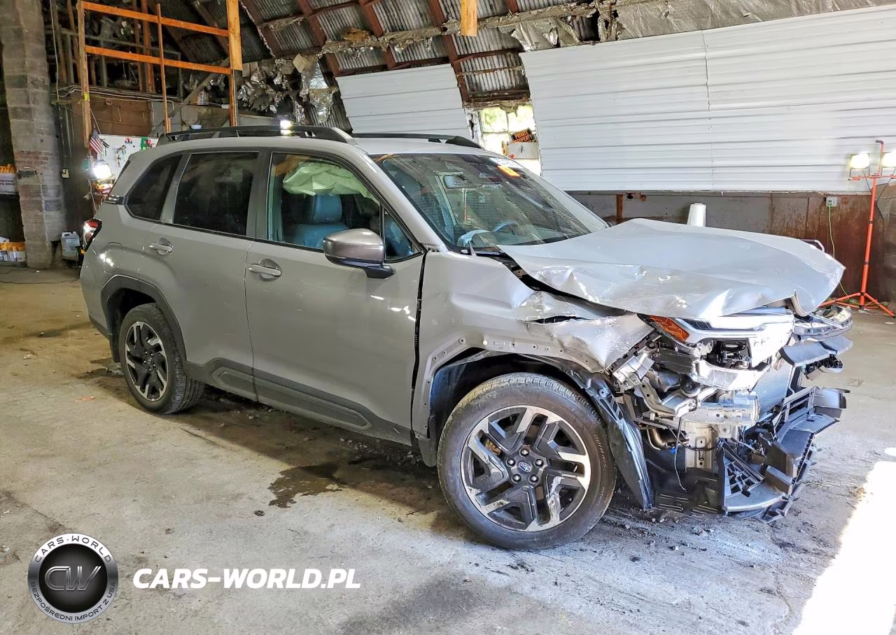 2025 Subaru Forester Limited VIN:JF2SLDRC7SH585153 - 4