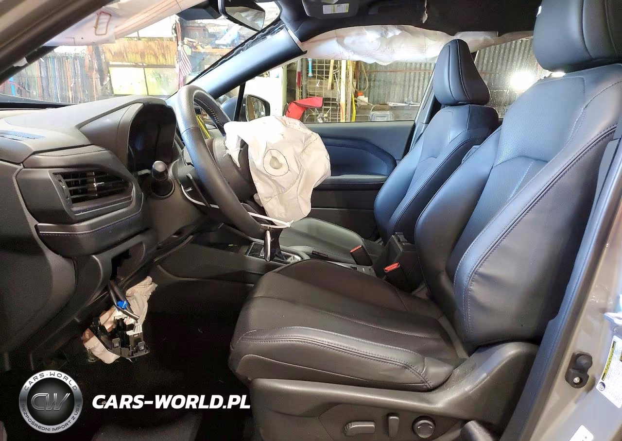 2025 Subaru Forester Limited VIN:JF2SLDRC7SH585153 - 7